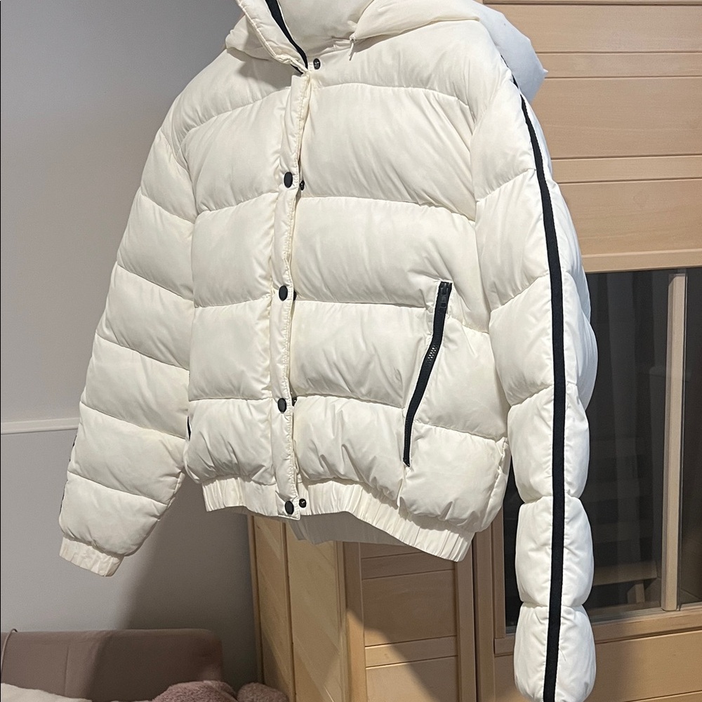 Alo Aspen Coat - Picture 2 of 6